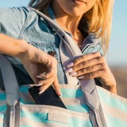 CGEAR Sand-Free Tote IV, Grey Stripe 11 CGEAR Sand-Free Tote IV, Grey Stripe -Campingworld Shop 131799 5