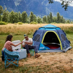 Coleman Camp Burst 4-Person Dark Room Camping Tent -Campingworld Shop 365263 11