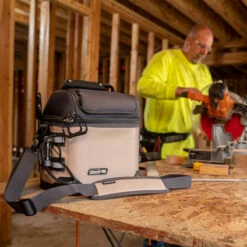 Coleman Pro Soft Cooler 16-Can -Campingworld Shop 365288 9