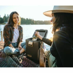 Coleman 1900 Collection 11-Quart Steel-Belted Cooler 16 Coleman 1900 Collection 11-Quart Steel-Belted Cooler -Campingworld Shop 756035 7