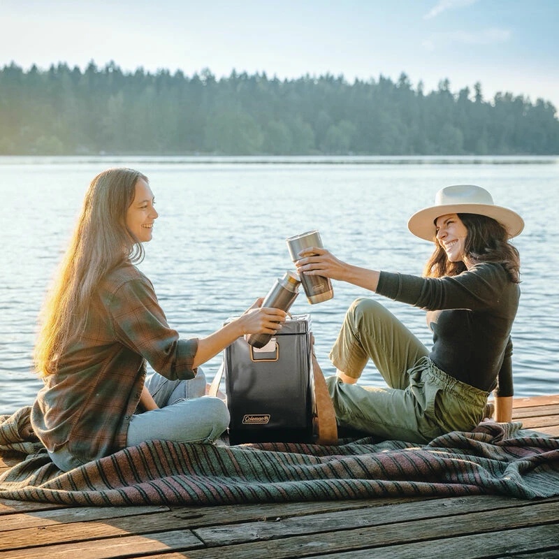 Coleman 1900 Collection 11-Quart Steel-Belted Cooler 10 Coleman 1900 Collection 11-Quart Steel-Belted Cooler - Image 8